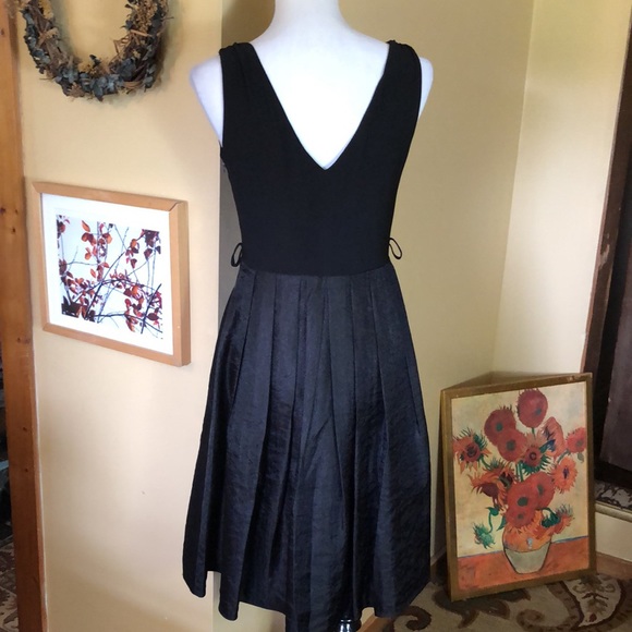 EVAN PICONE size 8 Wrap Vneckline Pleated Organza-like Skirt Party Cozy Comfort - Picture 9 of 16